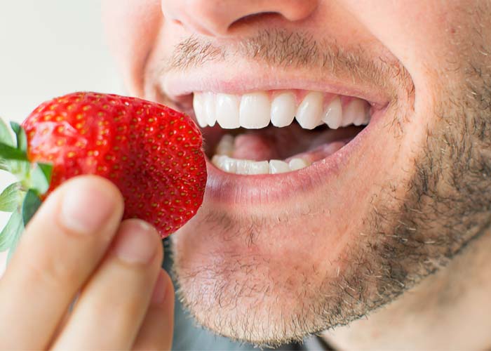 ایمپلنت دندان تغذیه مناسب