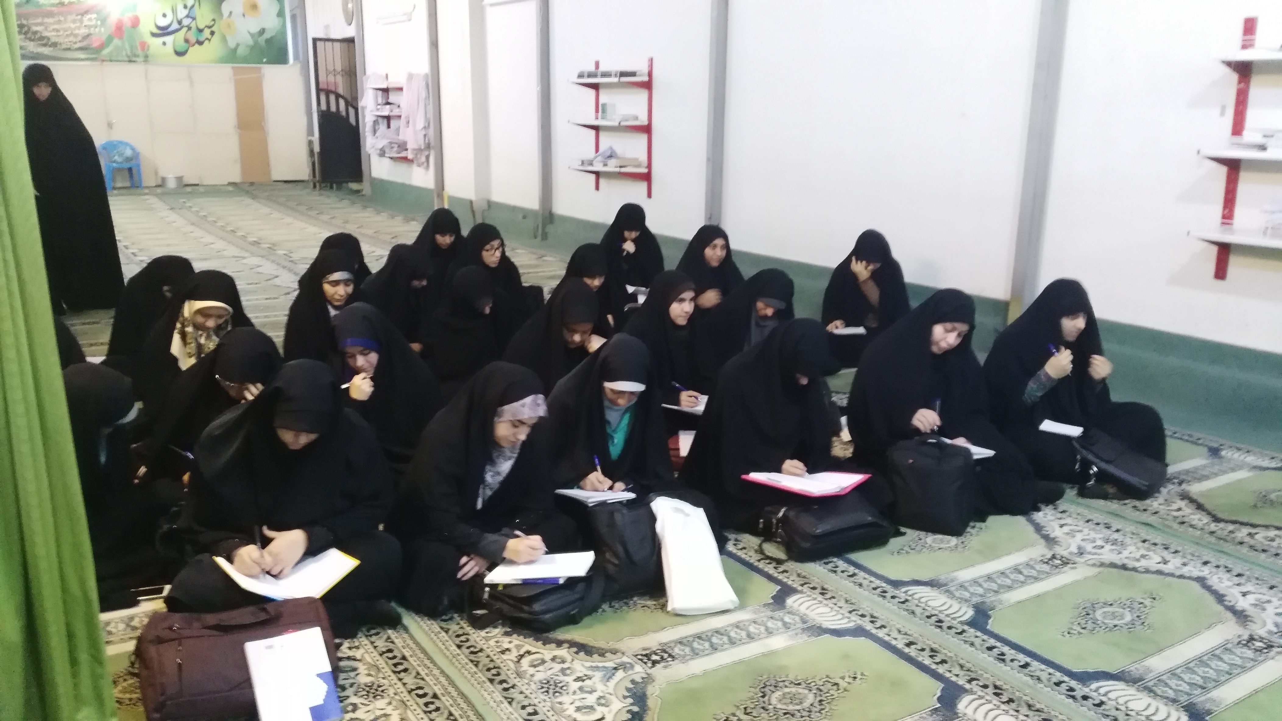 خواب و خوابیدن از منظر قرآن و علم پزشکی حوزه غدیریه شیراز 